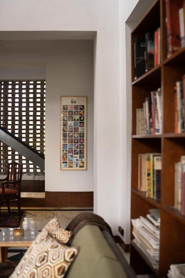 Lohonostays Library Sadhrana Bagh Gurgaon Eksteriør billede